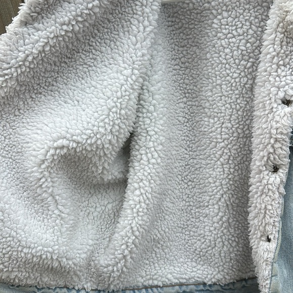 Vintage Levi's Sherpa Lined Trucker Style Red Tab Denim Jacket Sz S - Picture 10 of 12